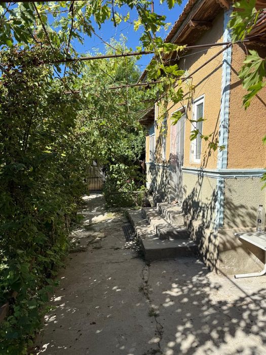 Vand casa batraneasca in sat Cheia jud Constanta