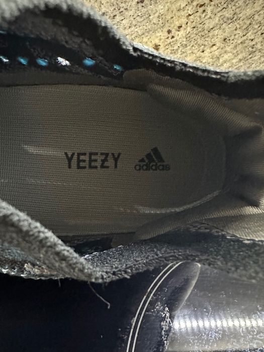 Маратонки adidas Yeezy boost 380