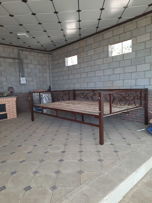 продам топчан разборный металлический