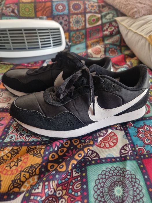 Маратонки Найк 38.5 номер