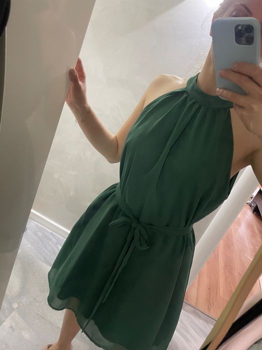 Зелена рокля от шифон