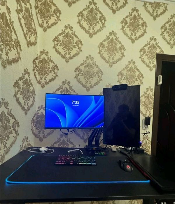 ZIFFLER 23.8 Monitor, 24C5500, 100 HZ