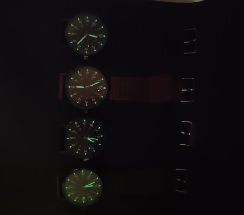 Модные мужские часы