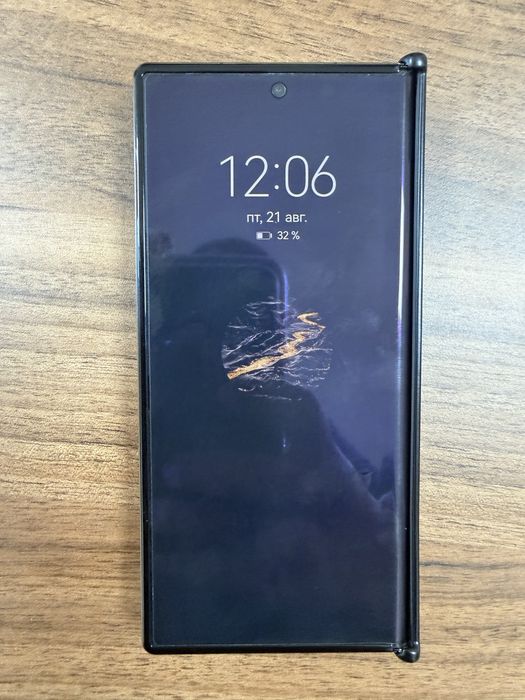 Huawei mate XT Ultimate design