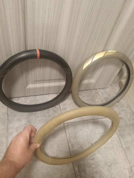 3 Huse Volan Autoturisme in stare foarte bună. Toate la 65 lei. Fix.