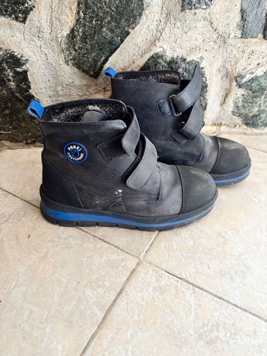 Нови детски ботуши