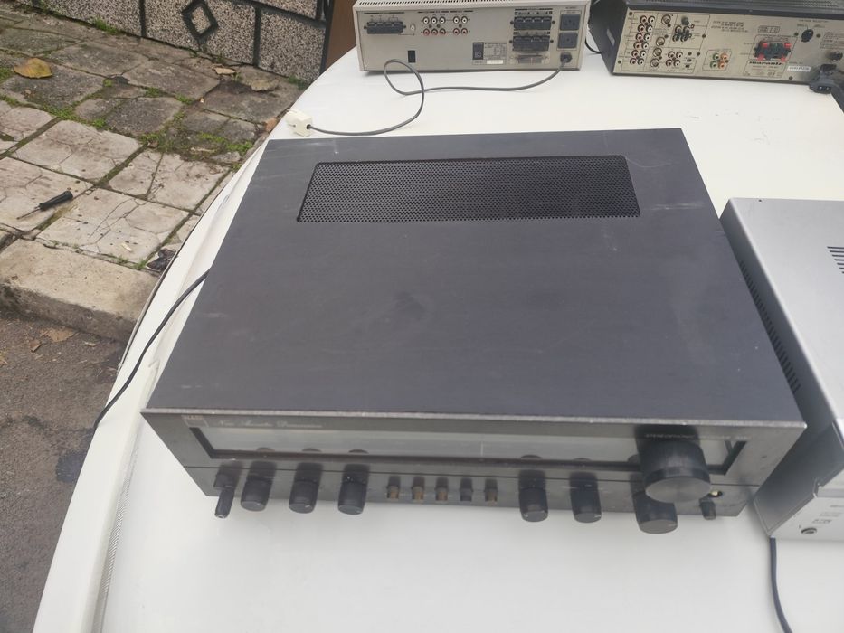 Продавам усилватели .