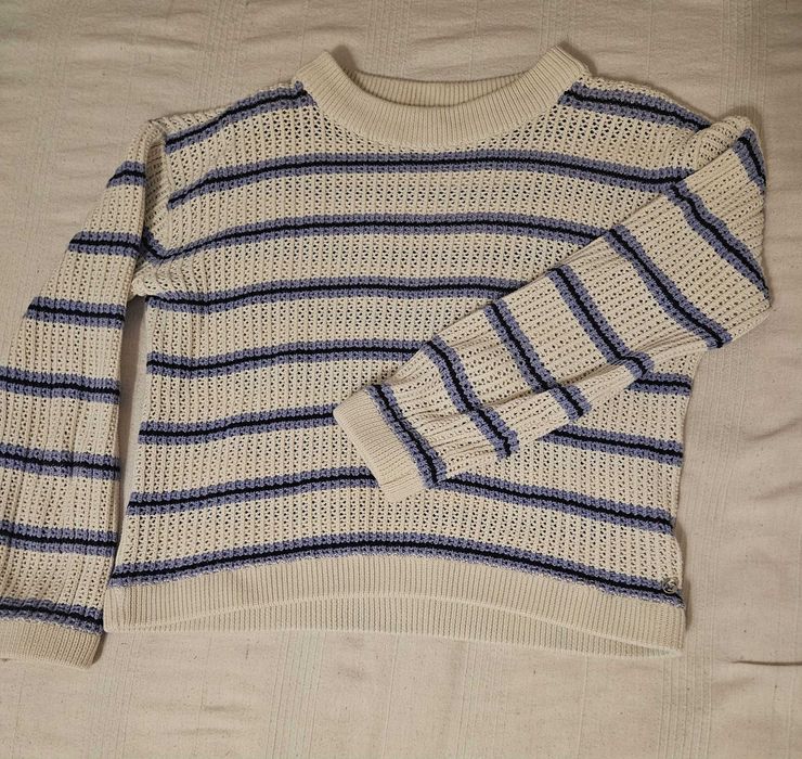 Бял пуловер Tom Tailor