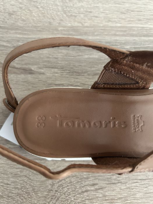 Нови сандали Tamaris