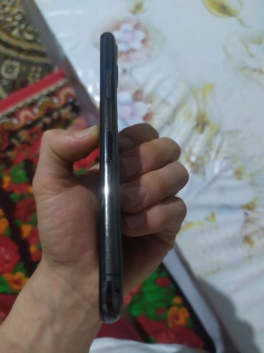 Iphone 11 pro  64 hotira