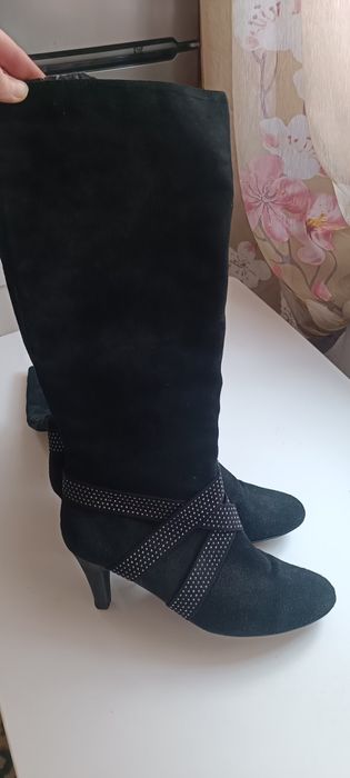 Продам сапоги (замша натуральная)