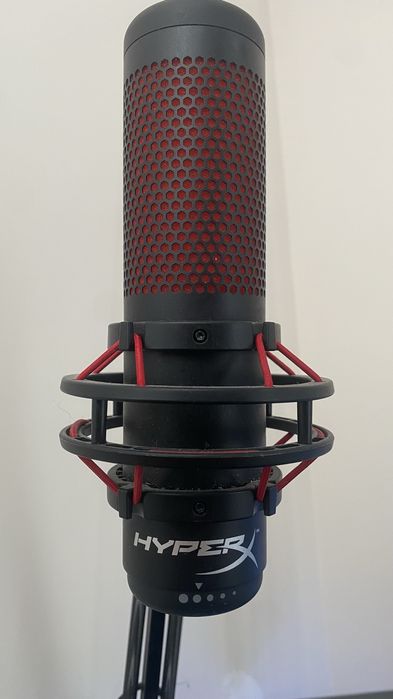 Микрофон HyperX Quadcast