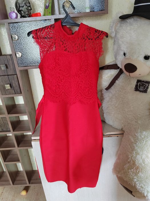 Продаю платье новое