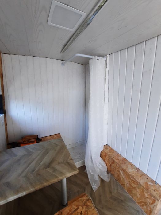 Sevinde mecedes-benz sprinter  negociabil