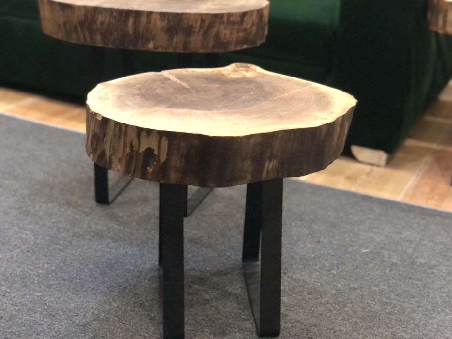 Журнальный столик из Ореха 100%