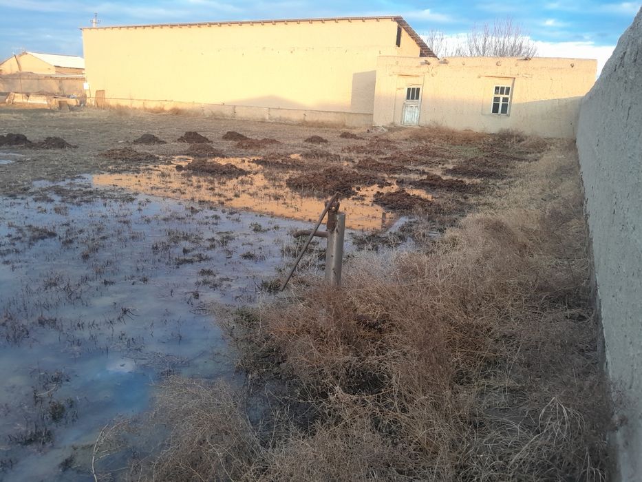 Йер учаскаси сотлади кадастир хужатлари бор