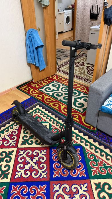 Продам электросамокат