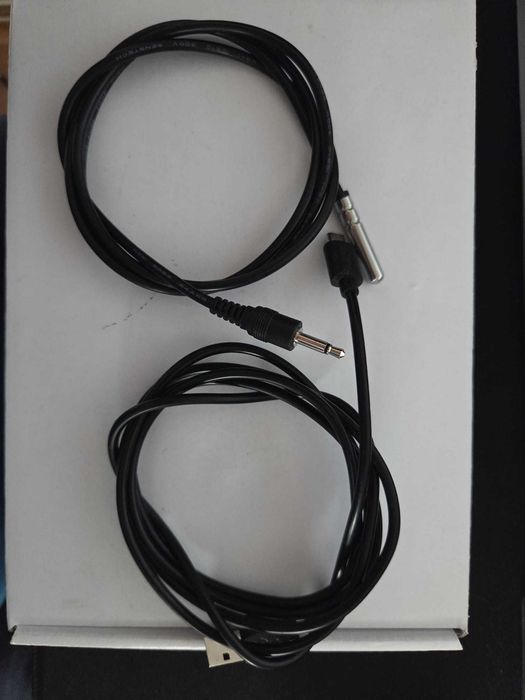 Senzor inteligent de temperatura si umiditate, Vaxiuja, Wifi, Afisaj LCD, Compatibil cu Tuya Smart/Smart Life, Alb