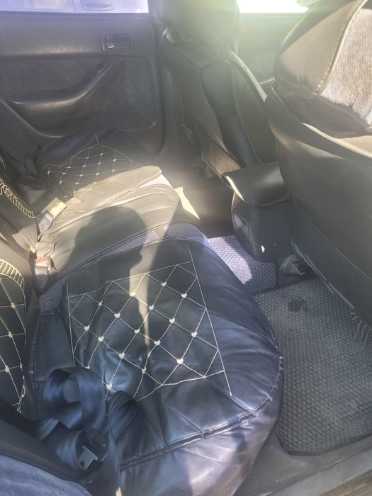 Тайота камри 2.2литра.