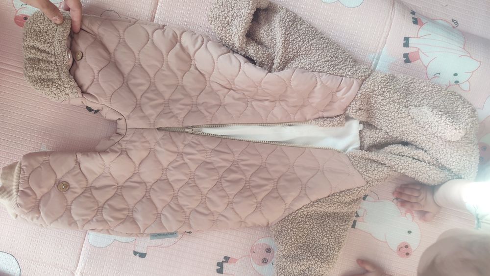 Продам детские комбезы