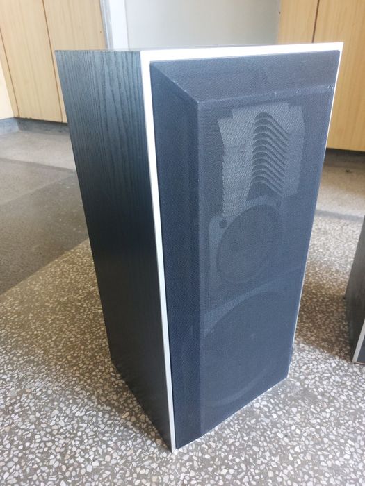 Пасивни Колони Jamo Dynamic D3 e