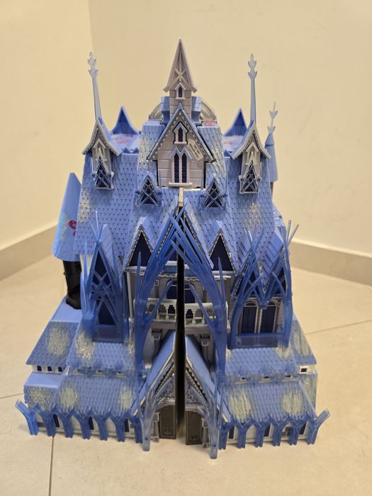 Детски куфар Samsonite + подарък замък