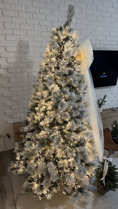 Brad artificial alb 210 cm