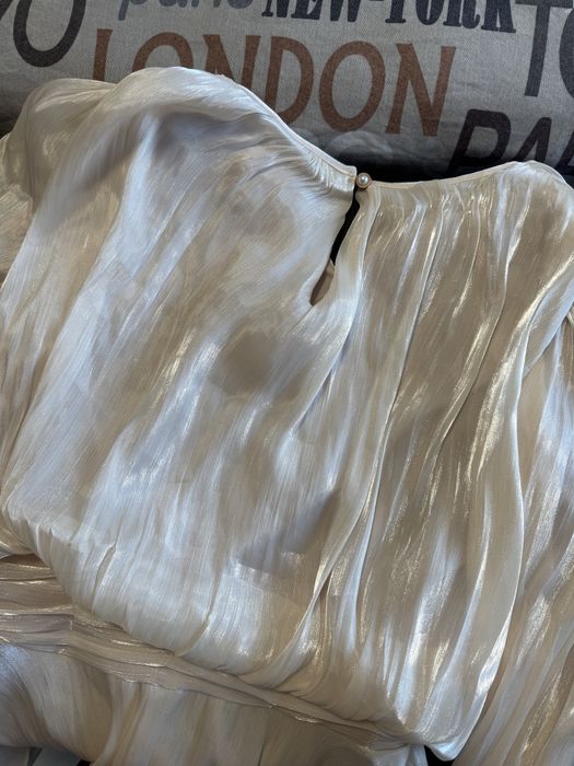 Рокля Miss Rosier в бежов цвят, S размер