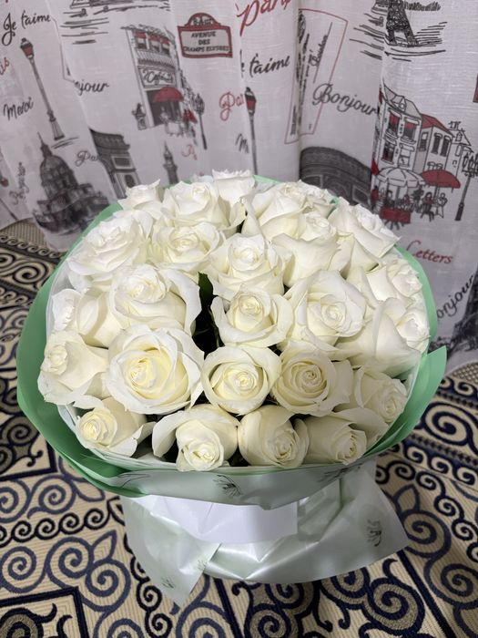 Белые розы, 25шт