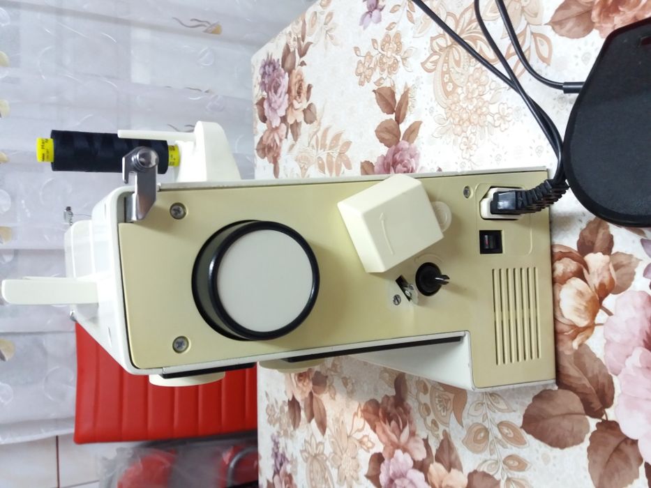 Masina de cusut ANKER cu butoniera automata si multiple operații