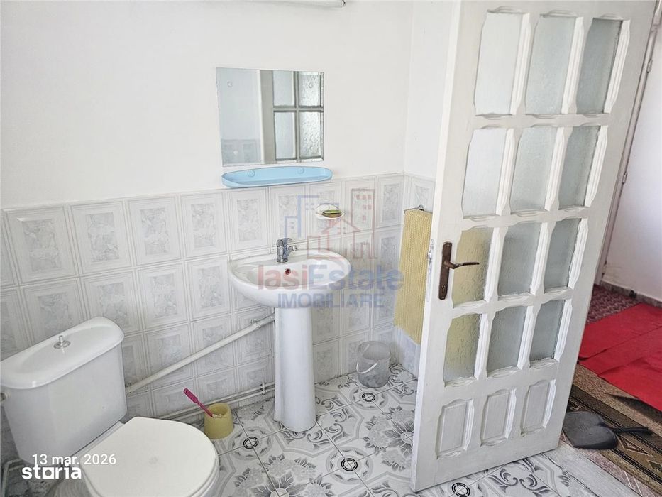 Apartament cu 3 camere la casa