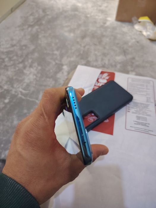Xiomi 12 t 8/128 kelib korasila yoqsa kelish turib beraman baraka top