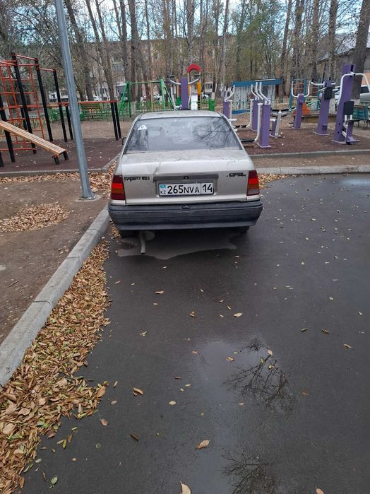 Продам опель кадет