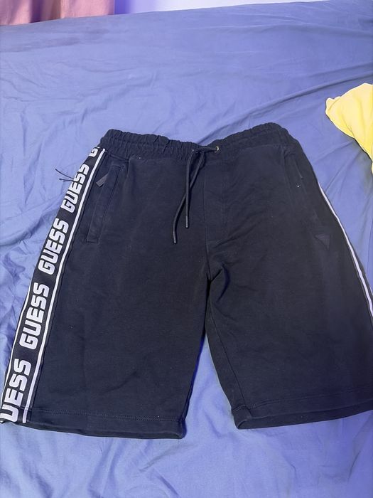 pantaloni scurti guess