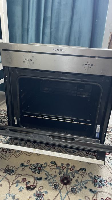 Духовый шкаф Indesit