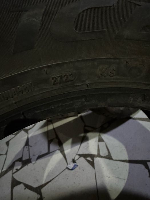 Продам шины Pirelli ice zero 195/65 R15