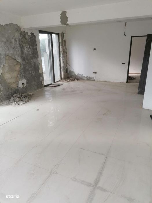 Vila Eforie Sud P+1+T 13 camere la 400m de mare