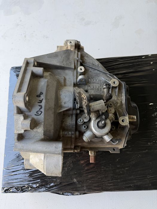Cutie manuala skoda seat vw golf 8 1.0 tsi cod tua