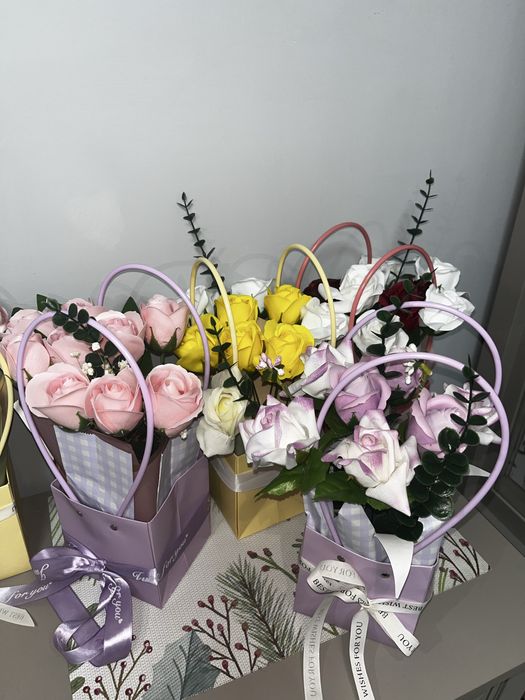 Сувенирные и мыльные цветы