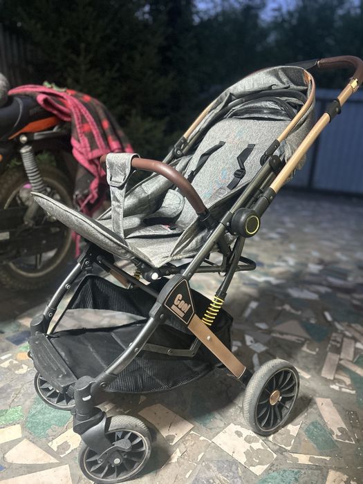 Продам детскую коляску