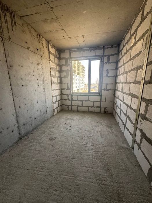 2хоналик 3каватда 6микрорайон, ЯНги Узбекистон
9 qavatlik monolitni do