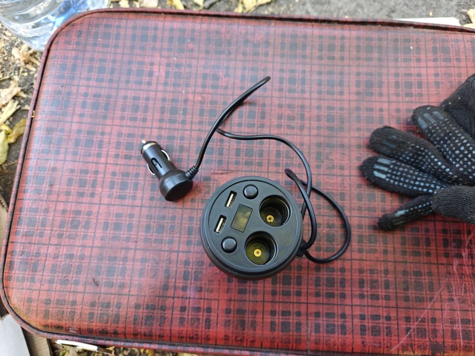 Продам разветвитель в подстаканник