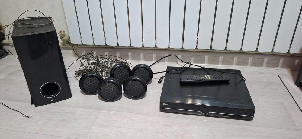 Продаётся домашний кинотеатр