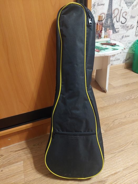 Продам укулеле новая