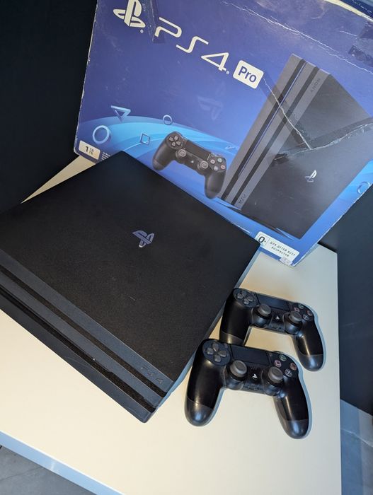Playstation 4 Pro, полный комплект