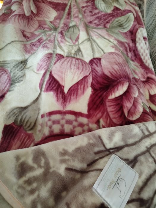 Одеяла турецкие, пледы, покрывала