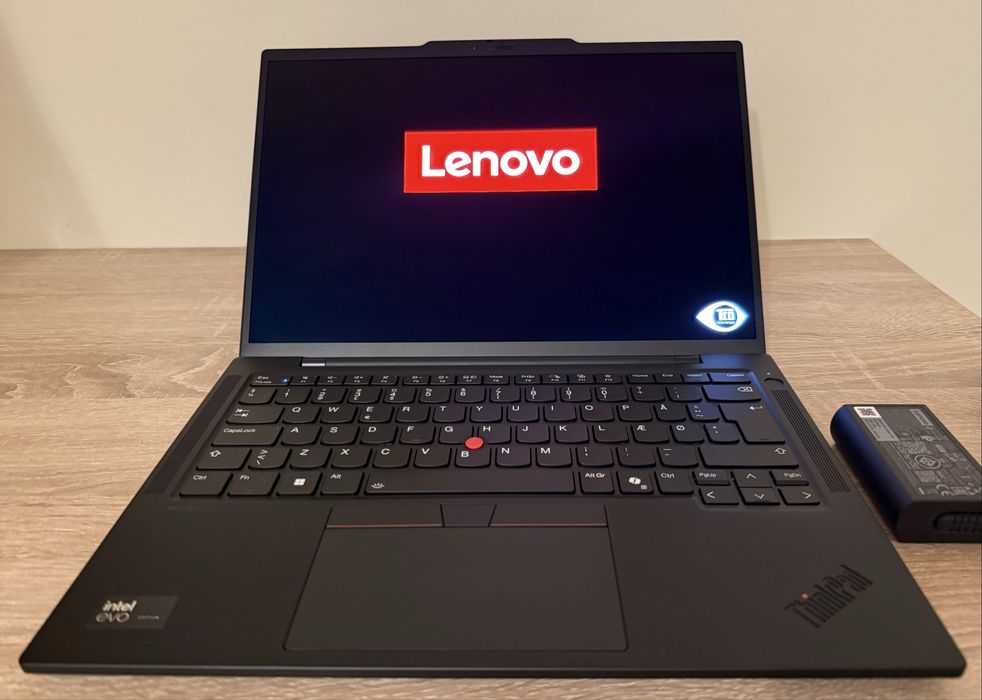 TOP! Lenovo Thinkpad T14s Gen5 2.8K OLED 1TB Ultra 7 155U ! LTE SiM