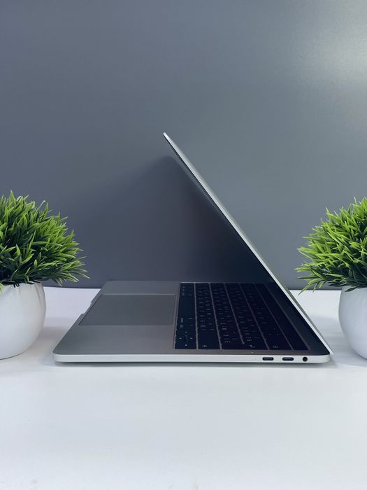 Apple MacBook Air 13