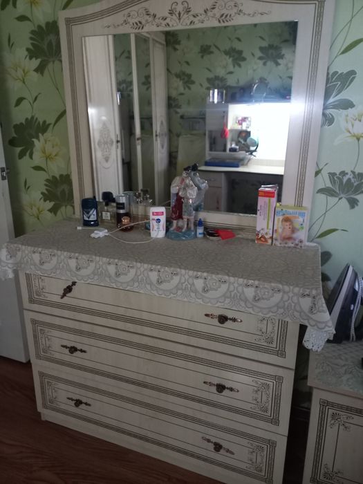 Спальный гарнитур