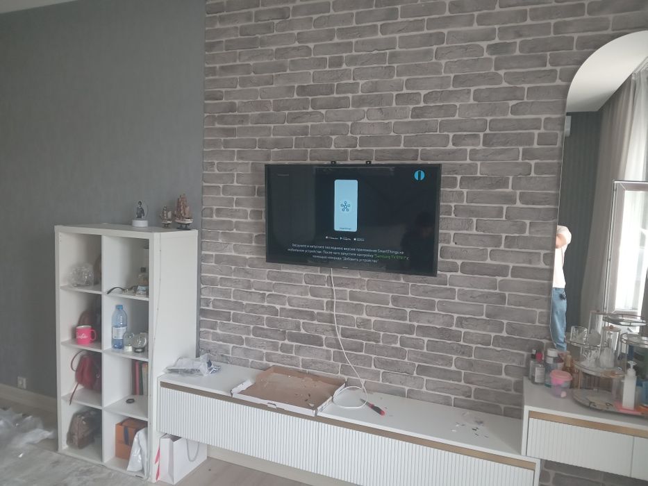 "УСТАНОВКА ТВ" кронштейнов на стену любого типа.